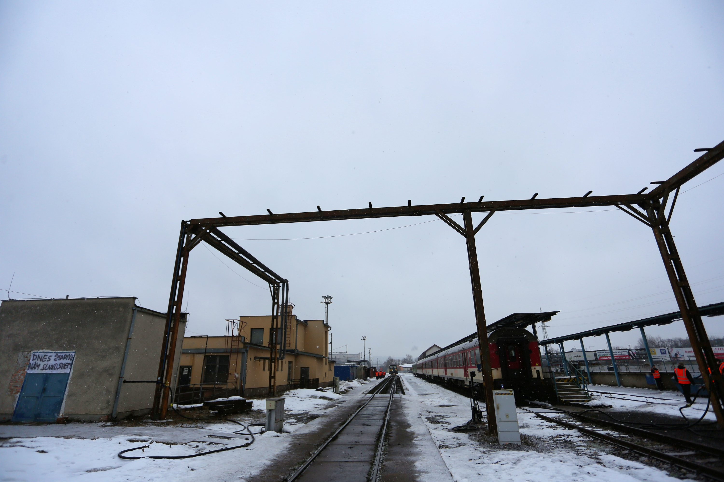 Prehliadka budúceho eurofondového projektu na prípravu vlakov Údržba vlakov Zvolen