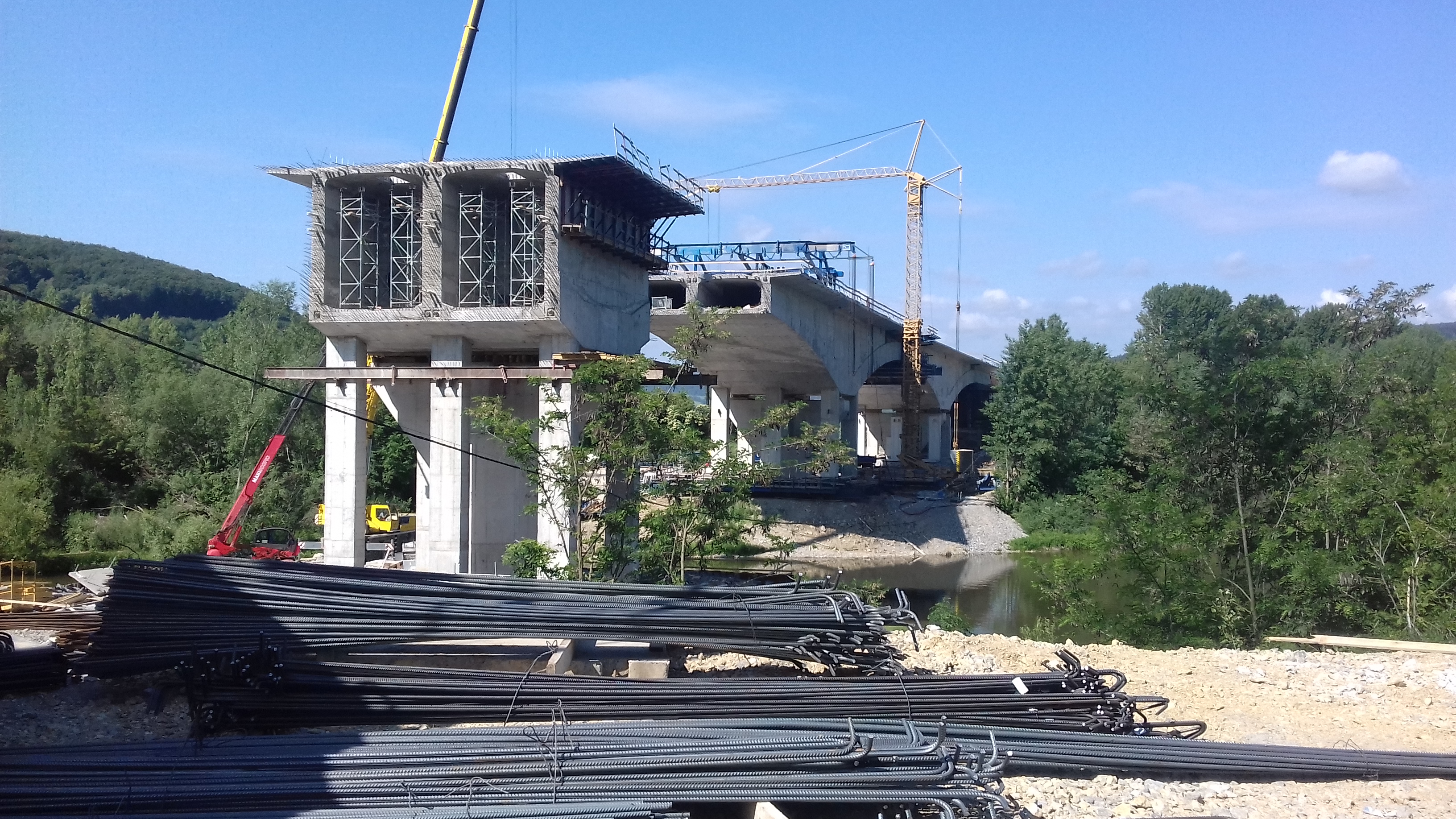 Výstavby trate z Púchova do Považskej Teplej Výstavby trate z Púchova do Považskej Teplej