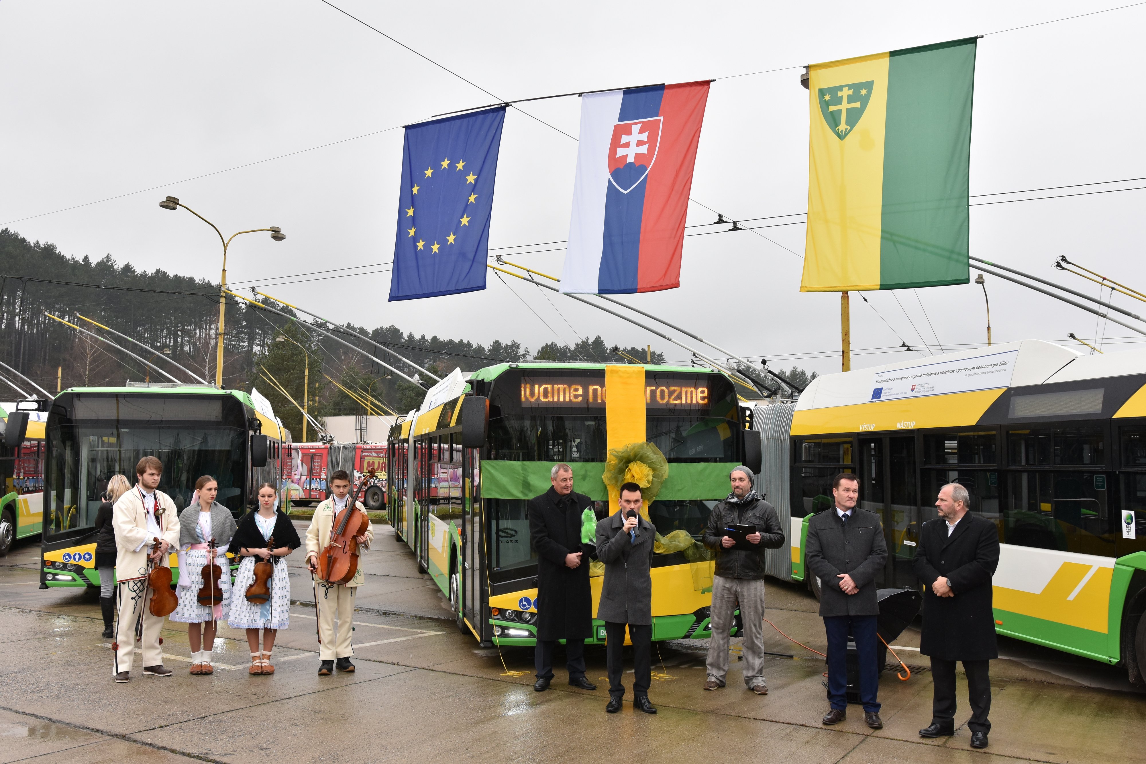 Slávnostné uvedenie do prevádzky prvých 8 trolejbusov v Žiline