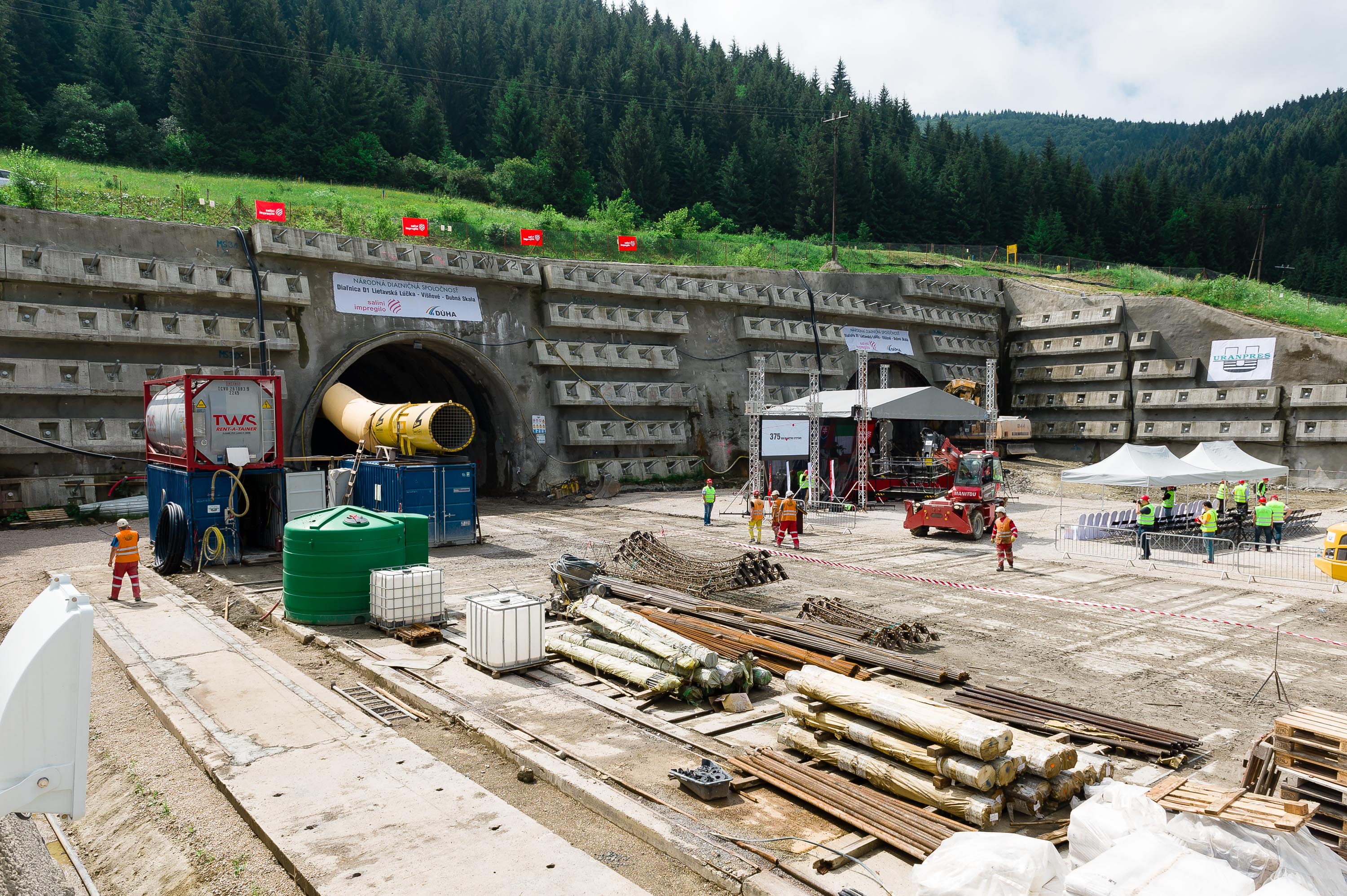 Výstavba tunela Višňové
